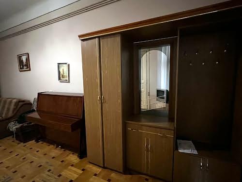 квартира за адресою Патріарха Димитрія Яреми вул. (Антона Чехова), 12