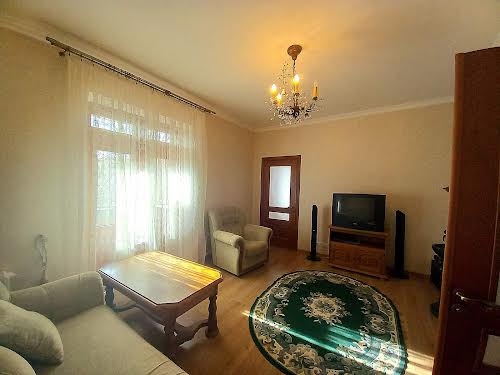 квартира по адресу Лунина Контр-адмирала, 8