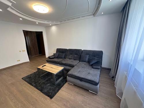 квартира за адресою Генерала Миколи Юнаківа вул., 9