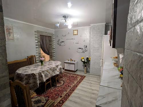будинок за адресою с. Руське Поле, Лазівська, 83