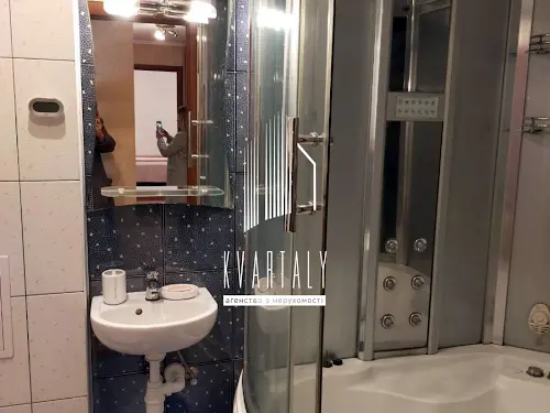 квартира по адресу Стратегическое шоссе (Науки), 15