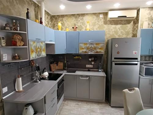 квартира за адресою Перлинна вул., 3