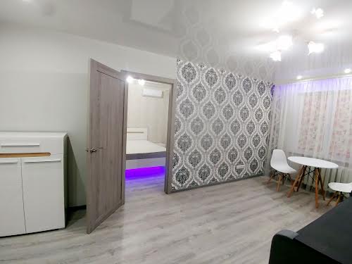 квартира за адресою Дніпровська набережна вул., 9