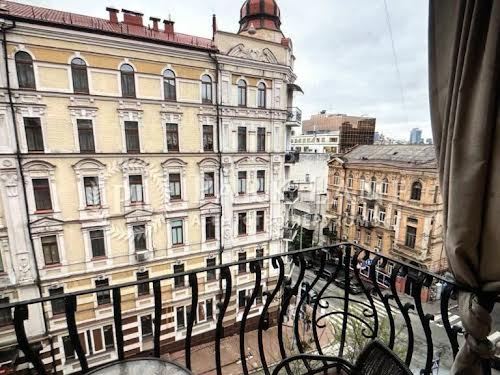 квартира по адресу Софиевская ул., 16/16