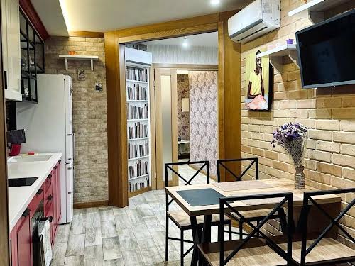 квартира за адресою Незалежності вул. (Титова), 26
