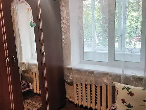 кімната за адресою Ромена Ролана, 4