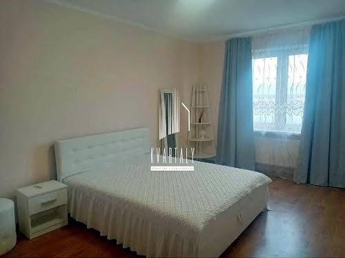 квартира за адресою Ревуцького вул., 54