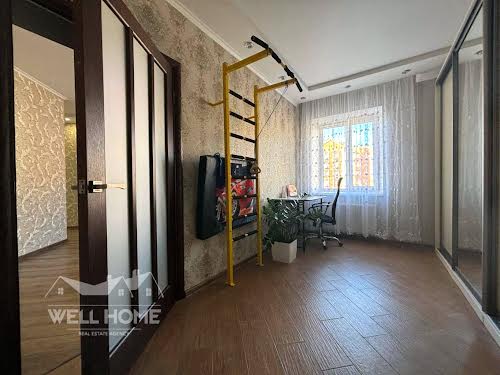 квартира за адресою пров. Старовокзальний, 6