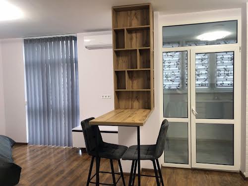 квартира за адресою Микільсько-Слобідська вул., 8