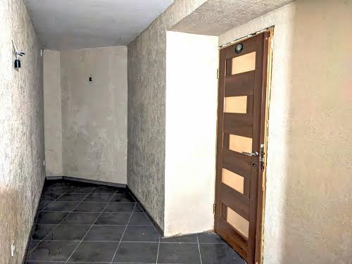 коммерческая по адресу Богдана Хмельницкого ул., 173