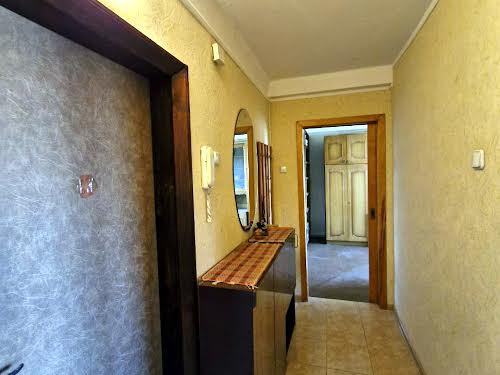 квартира за адресою Академіка Булаховського вул., 30а