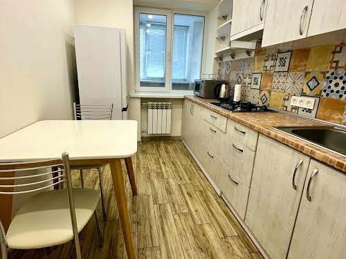 квартира за адресою Будівельників вул., 15А