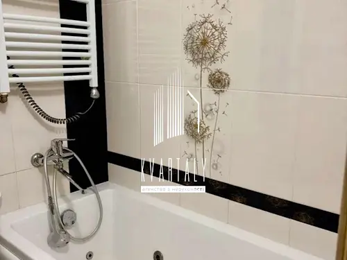 квартира за адресою Тополева вул., 5