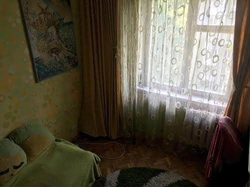квартира за адресою Раїси Окіпної вул., 5