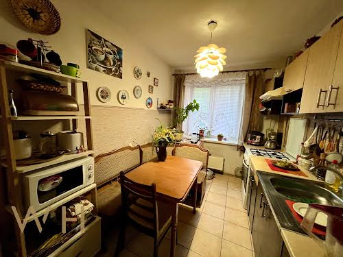 квартира за адресою Романа Шухевича просп. (Генерала Ватутіна), 24