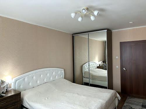 квартира за адресою Сергія Данченка вул., 3