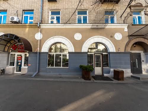 комерційна за адресою Дарвіна вул., 8
