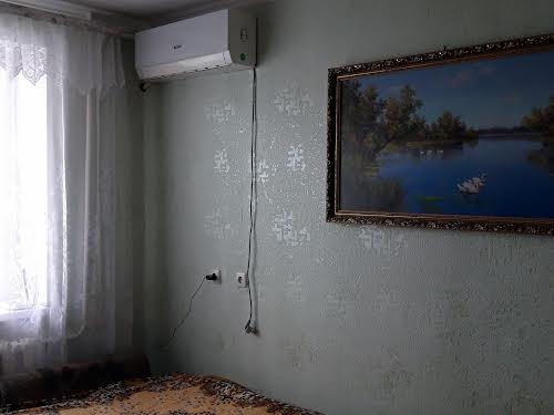 кімната за адресою Захисників України вул. (1-го Травня), 2