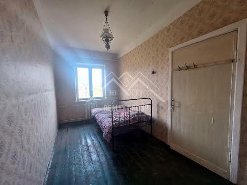 квартира за адресою Соборності, 25