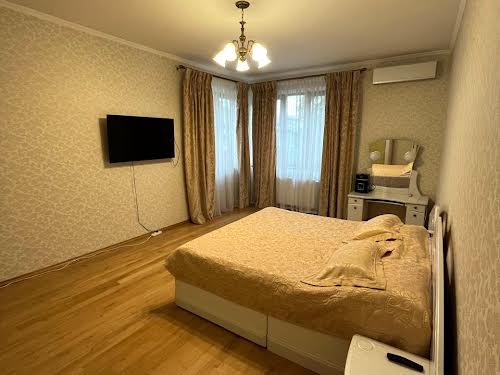 квартира за адресою Юліана Захарієвича вул., 2