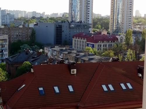 квартира за адресою Кирило-Мефодіївська вул., 2