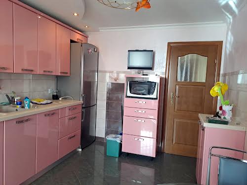 квартира за адресою Довженка вул., 6А