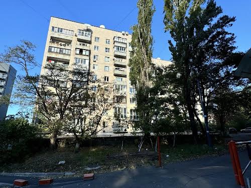 квартира за адресою Курганівська вул., 3
