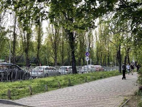 квартира за адресою Русанівська набережна вул., 12