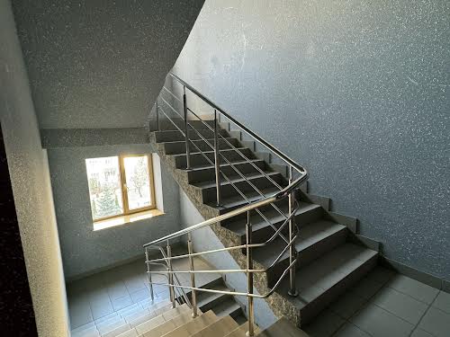 квартира за адресою Гната Хоткевича вул., 65