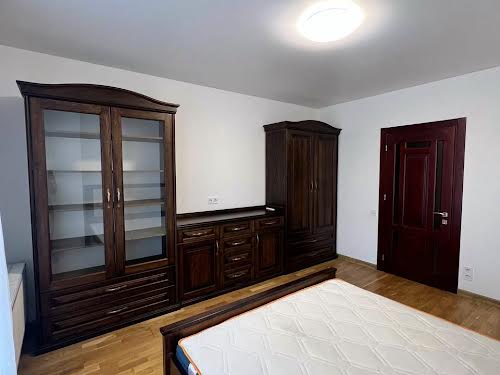 квартира за адресою Залізнична вул., 9