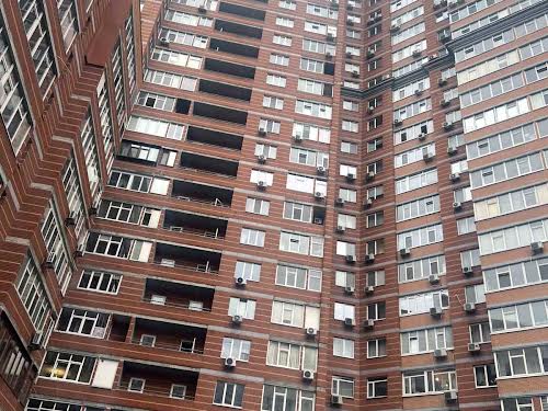 квартира по адресу Ревуцкого ул., 9