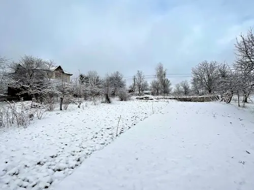 ділянка за адресою Центральна