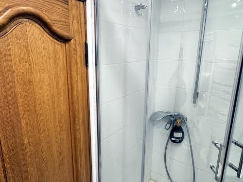 квартира за адресою Калинова вул., 61