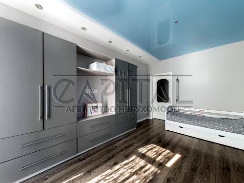 квартира за адресою Регенераторна вул., 4