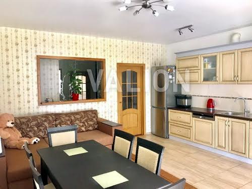 квартира за адресою Івана Кавалерідзе вул., 3