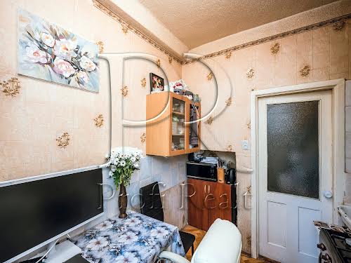 квартира за адресою Авіаконструктора Антонова вул., 4