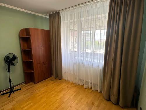 квартира за адресою с. Зубра, Лісна вул., 1