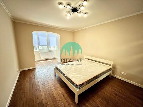 квартира за адресою Пасічна вул., 15, 15а, 15б