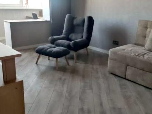 квартира за адресою Ревуцького вул., 42