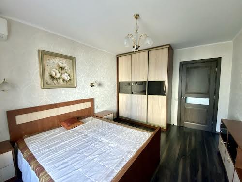 квартира за адресою Вишняківська вул., 5Б