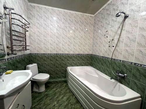 квартира за адресою Срібнокільська вул., 1