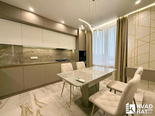 квартира за адресою Івано-Франківськ, Степана Бандери вул., 40
