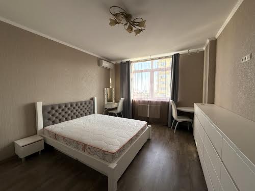 квартира за адресою Воскресенська вул., 16-В