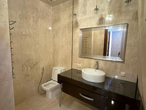 квартира за адресою Жуковского, 10