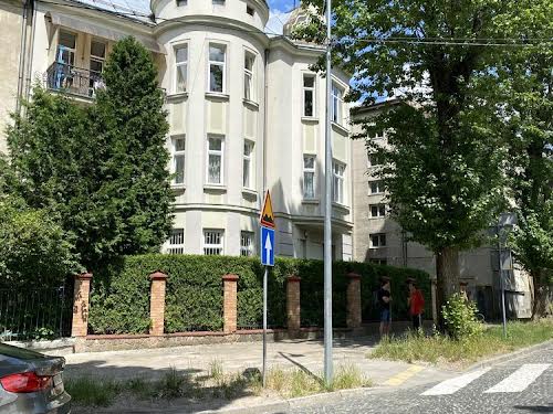 квартира за адресою Кардинала Гузара вул. (Толстого Льва), 21