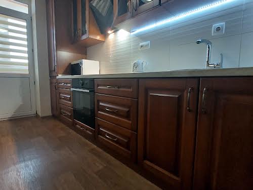 квартира за адресою Лазурна вул., 5/10