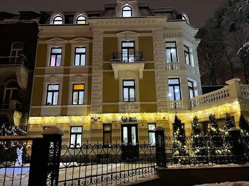 комерційна за адресою Паркова вул. (), 9