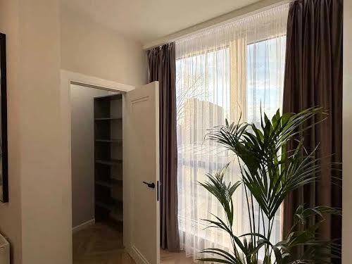 квартира за адресою Юхновського, 27