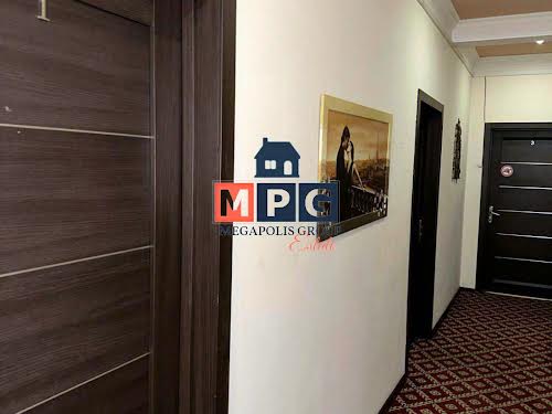 комерційна за адресою Кузнечна, 8