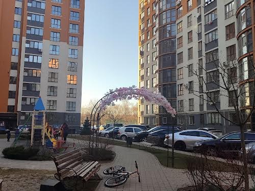 квартира за адресою Героїв Миколаєва вул., 129а